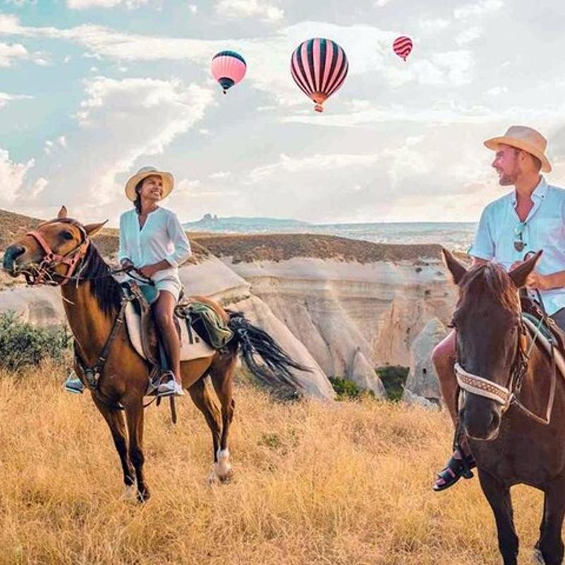 Horse Riding with Balloons