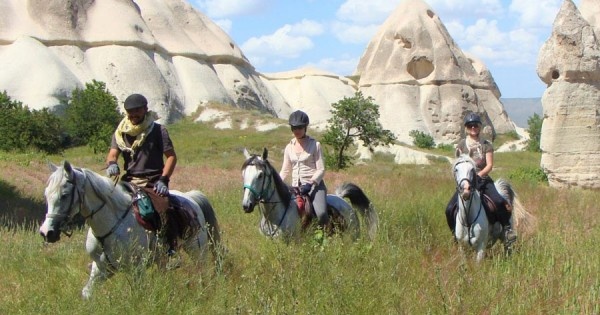 Horse Riding in Love Valley