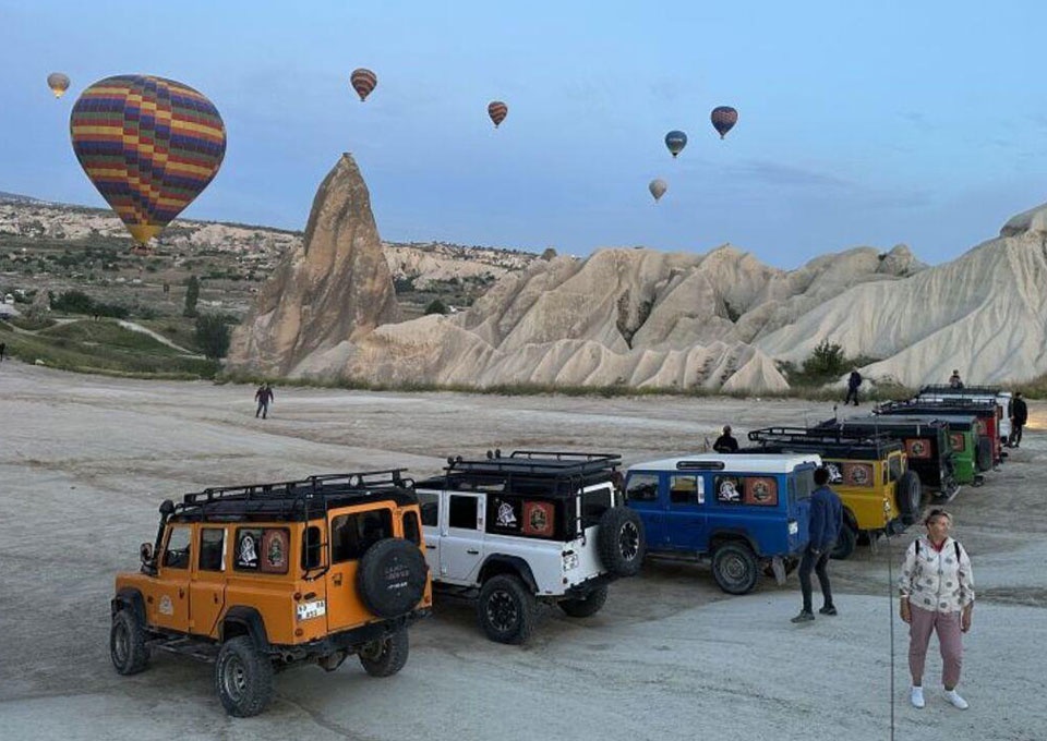 Colorful Jeep Safari